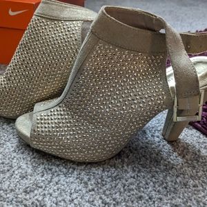 Jennifer Lopez Gold Studded Block Heels 6.5